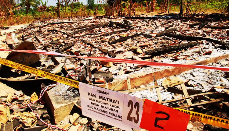 Reruntuhan Rumah Kelompok Syiah Sampang